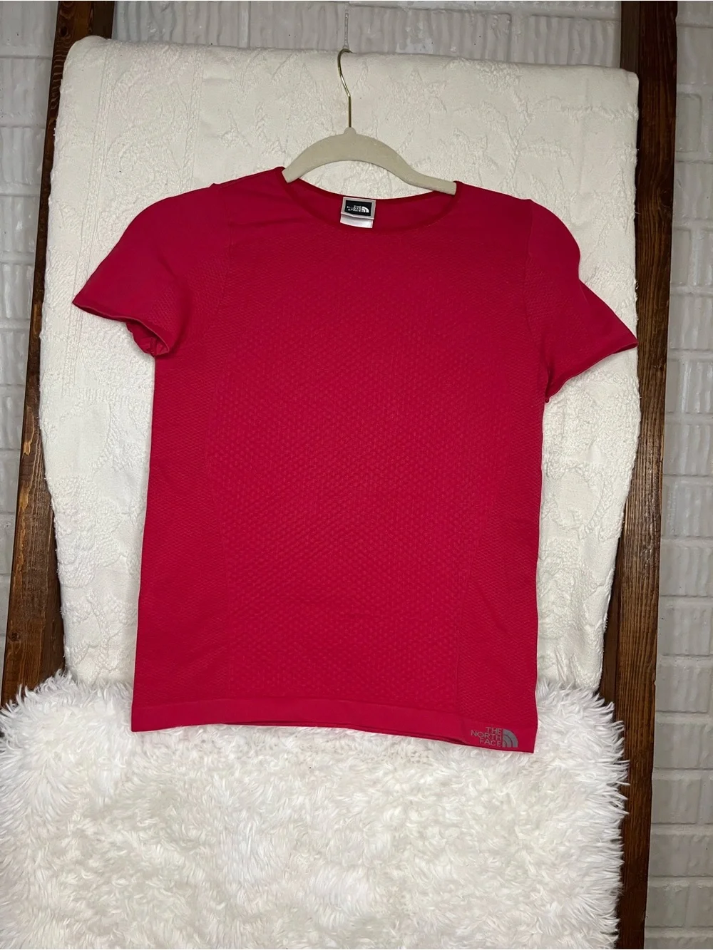 The North Face VaporWick Women’s M/L Active T-Shirt - Picture 1 of 5